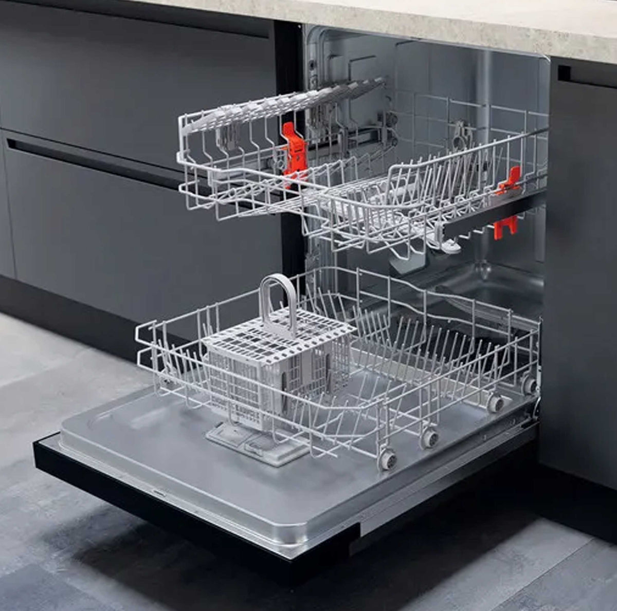 Hotpoint H3BL626BUK Semi Integrated Dishwasher