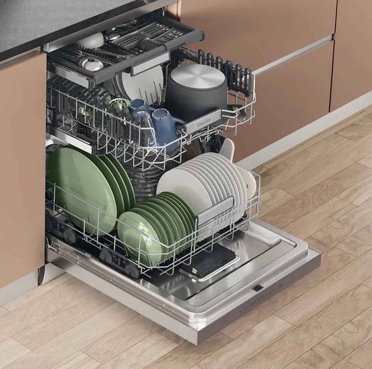 Hotpoint H7FHP43XUK Freestanding 15 Place Dishwasher - Stainless Steel